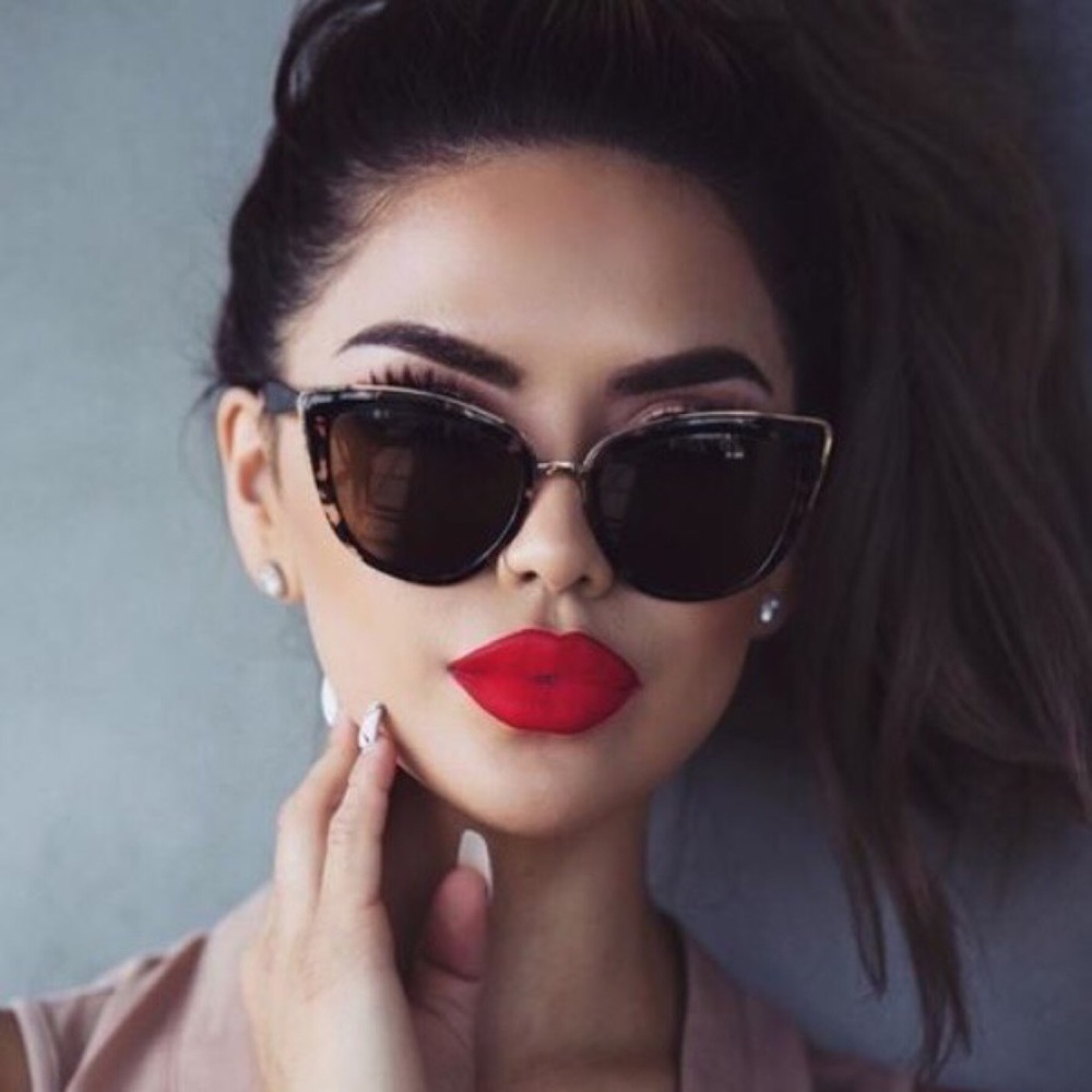Tortoiseshell Oversized Cat Eye Sunglasses Black - Picture 1 of 6
